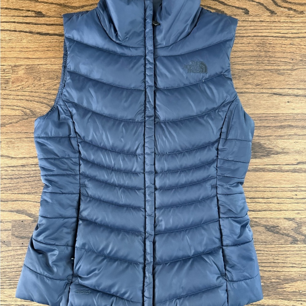 The North Face Women’s XS Navy Puffer Vest